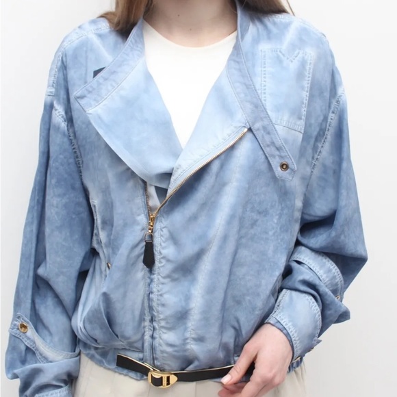 Authentic Louis Vuitton jacket. - Picture 3 of 7